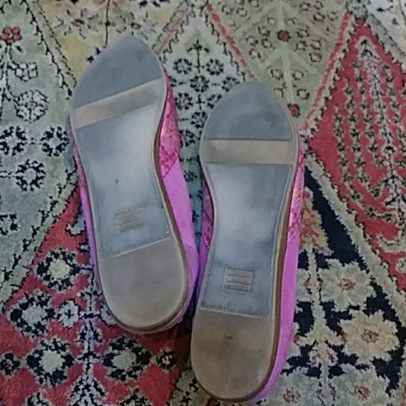 Aztec print Tom's flats - Picture 6 of 6